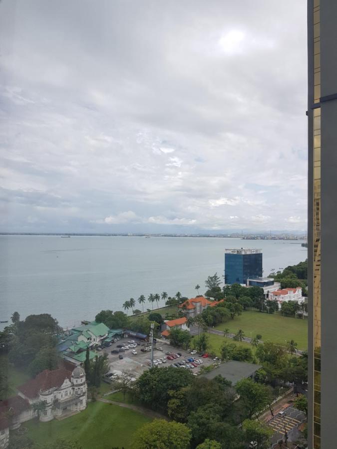 Mansion One Suite By Staycation Homestay George Town Esterno foto