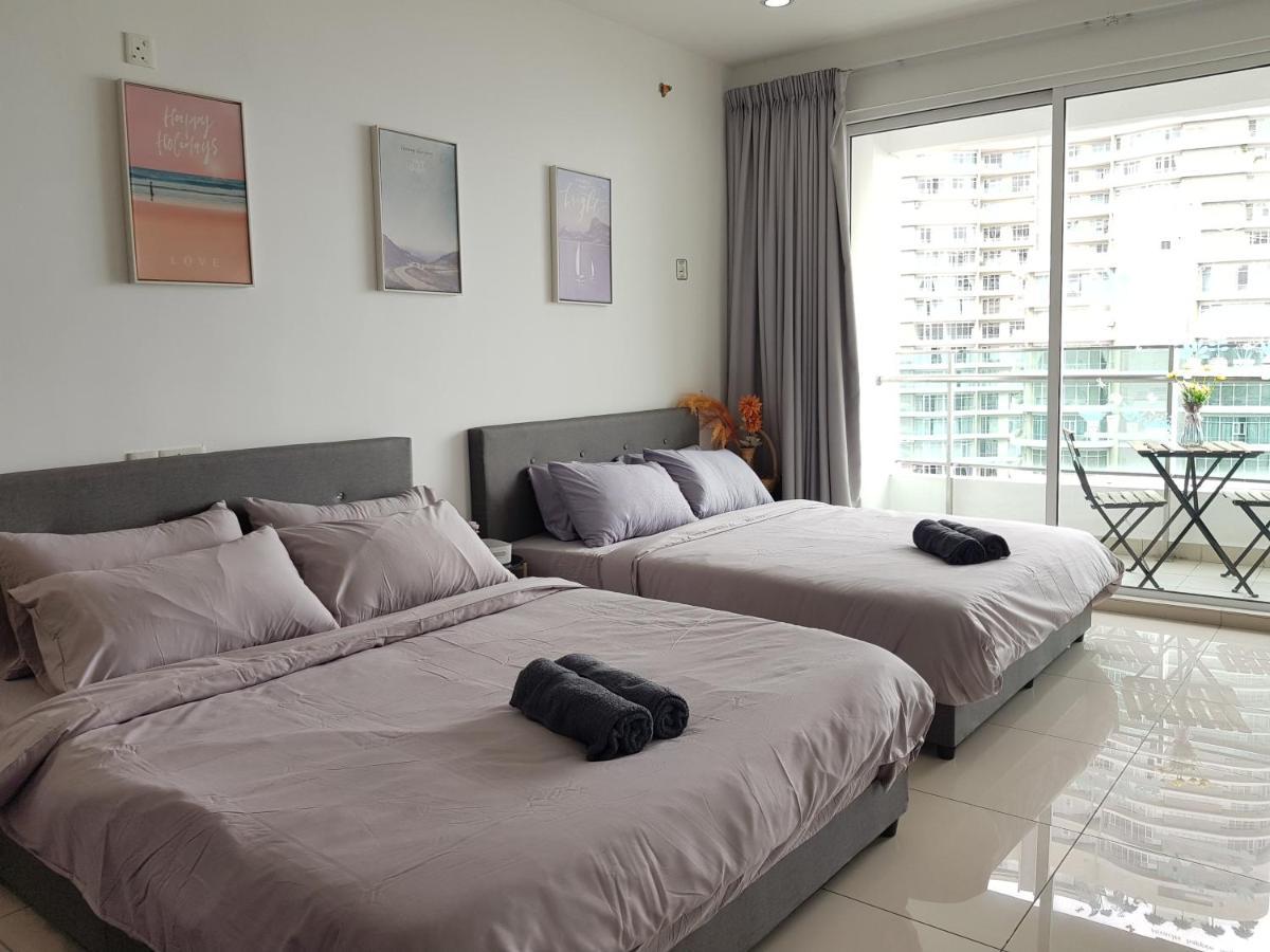 Mansion One Suite By Staycation Homestay George Town Esterno foto