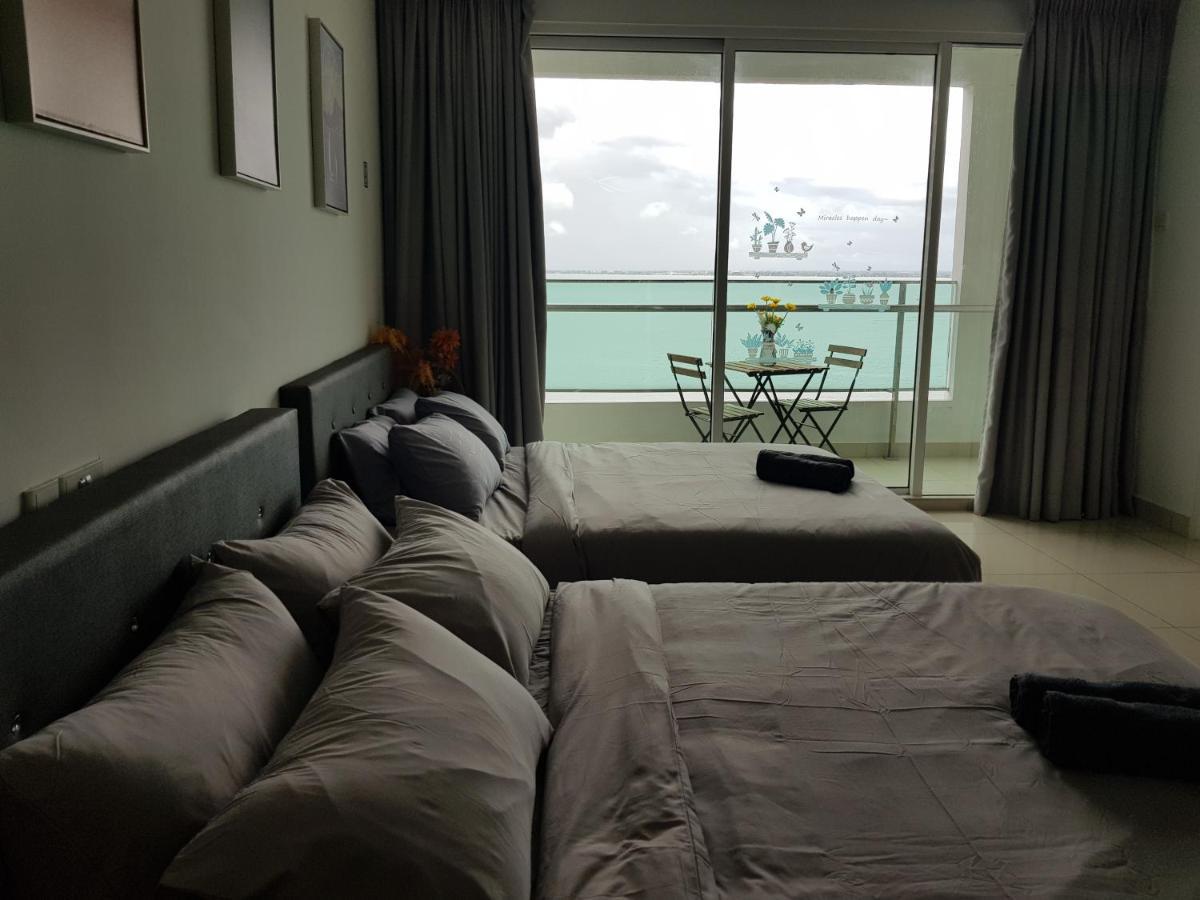 Mansion One Suite By Staycation Homestay George Town Esterno foto