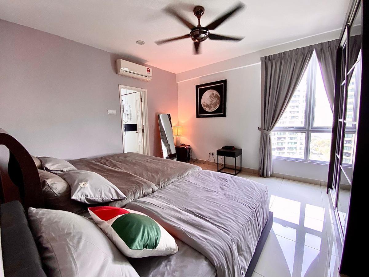 Mansion One Suite By Staycation Homestay George Town Esterno foto